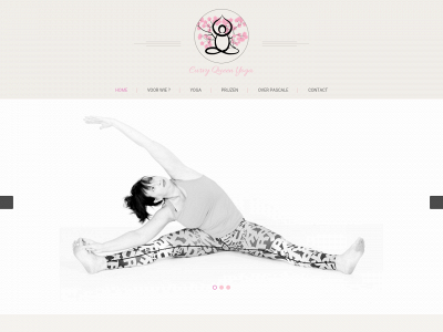 curvyqueenyoga.com snapshot