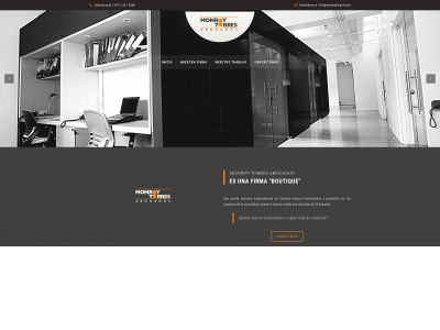 monroytorresabogados.com snapshot