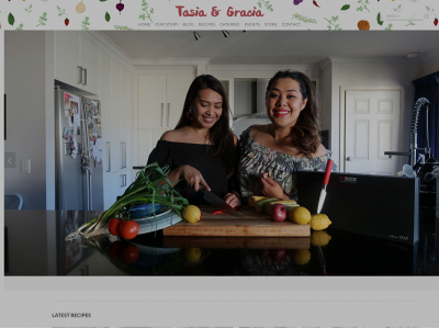 tasiaandgracia.com snapshot