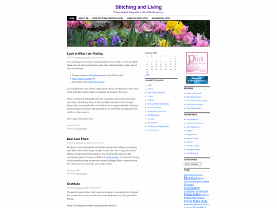 stitchingandliving.net snapshot